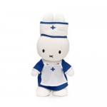 Miffy als Krankenschwester